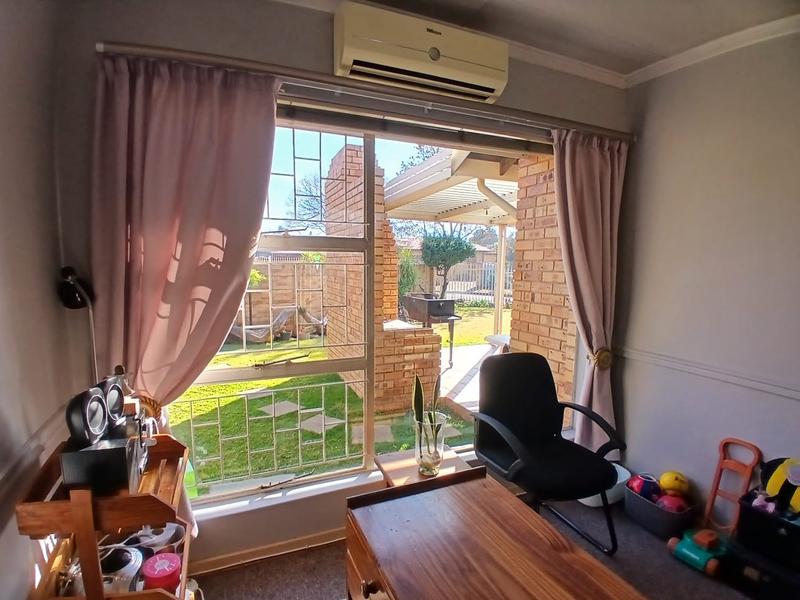 3 Bedroom Property for Sale in Fleurdal Free State